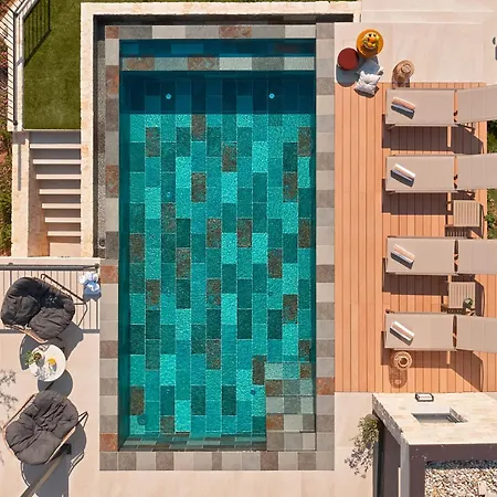 Villa Luxury Seafront With Private Pool