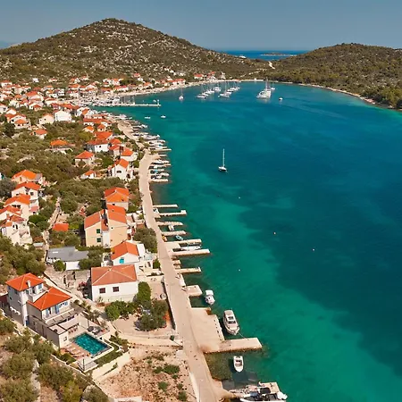 Luxury Seafront With Private Pool * Kaprije