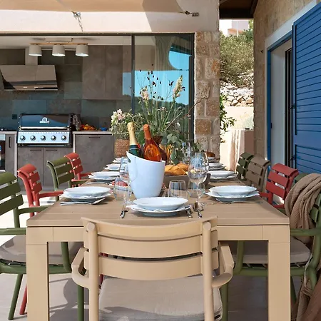 Luxury Seafront With Private Pool Villa Kaprije