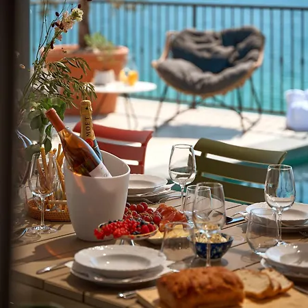 Luxury Seafront With Private Pool * Kaprije
